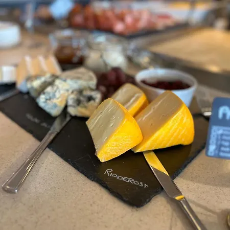 第一维多利亚酒店 酒店 哈马尔