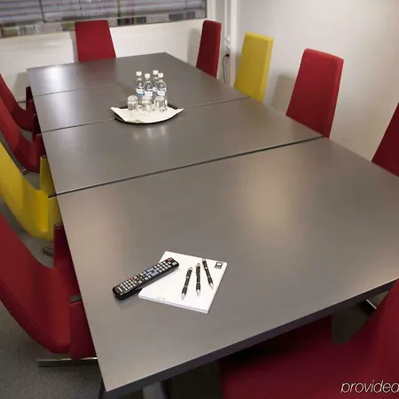 第一维多利亚酒店 4* 哈马尔