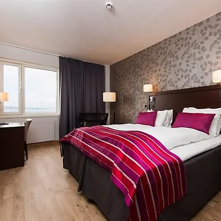 第一维多利亚酒店 4* 哈马尔