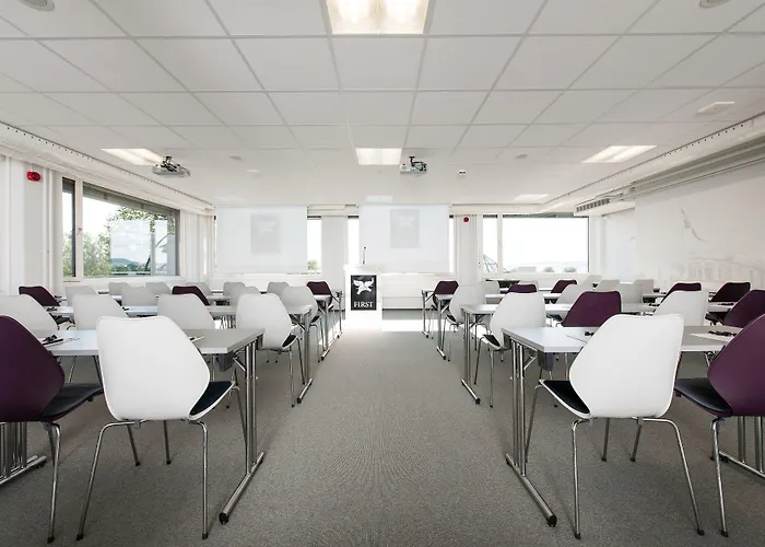 Thon Victoria Отель