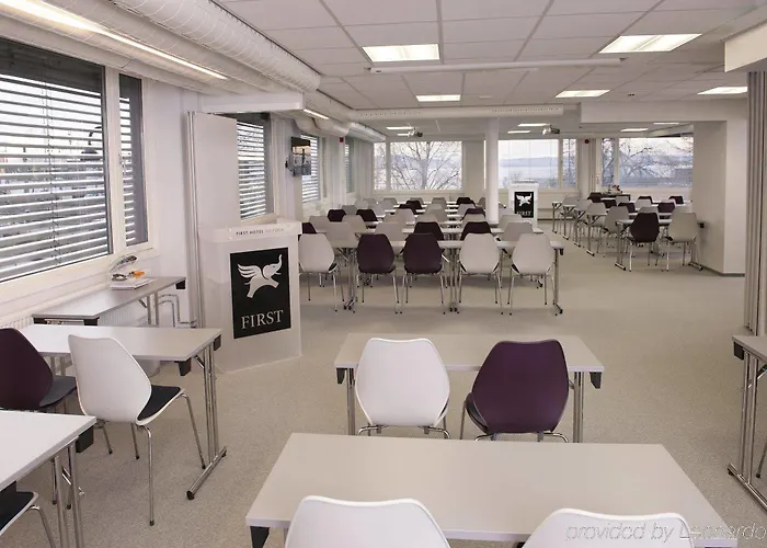 Отель Thon Victoria